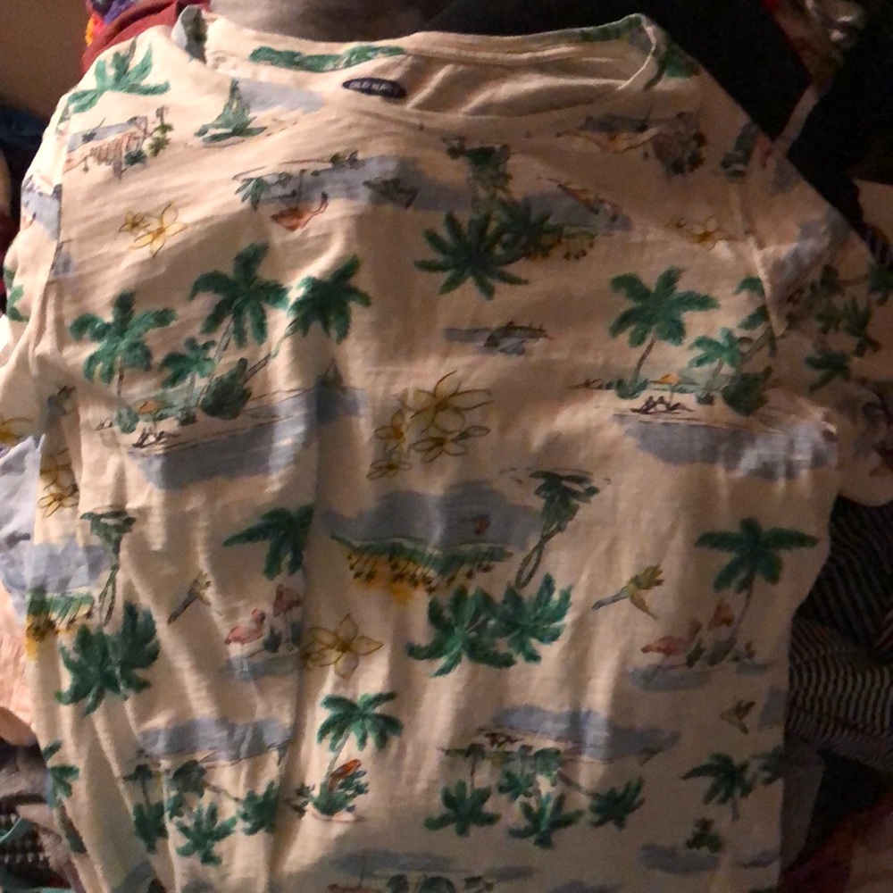 Graphic tee